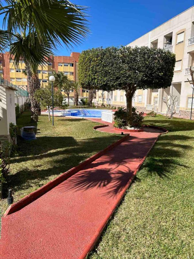 Apartament Mariha Torrevieja Eksteriør bilde