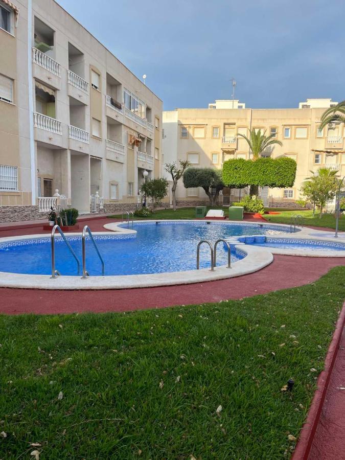 Apartament Mariha Torrevieja Eksteriør bilde
